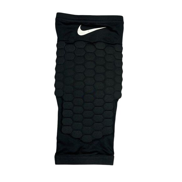 Nike Pro Combat Men's Size Medium Black Basketball Shin / Elbow Pad - Picture 1 of 6